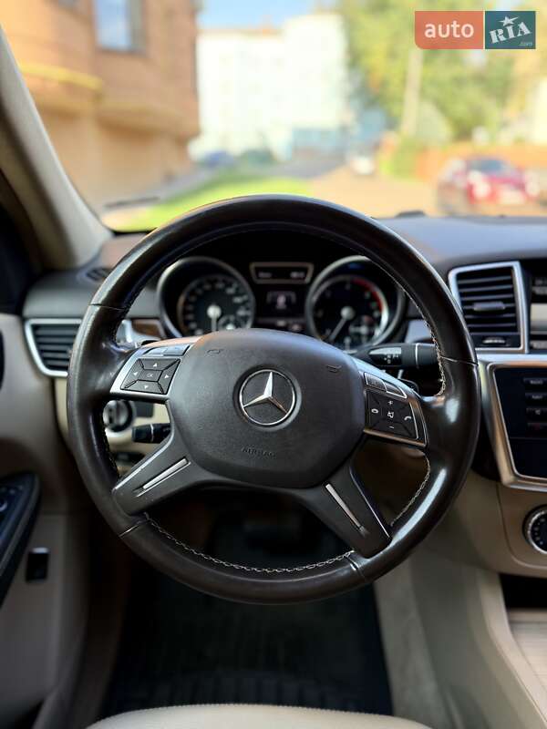 Позашляховик / Кросовер Mercedes-Benz M-Class 2013 в Рівному фото 23 Позашляховик / Кросовер Mercedes-Benz M-Class 2013 в Рівному