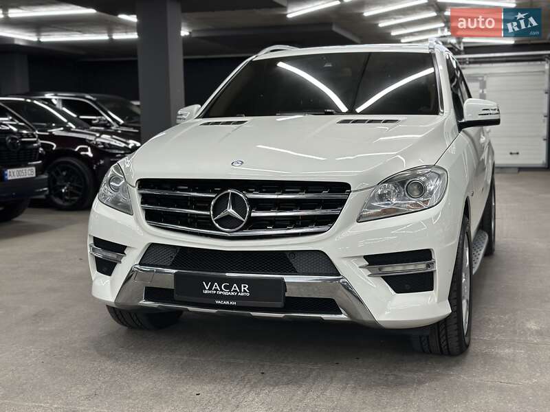 Внедорожник / Кроссовер Mercedes-Benz M-Class 2011 в Харькове