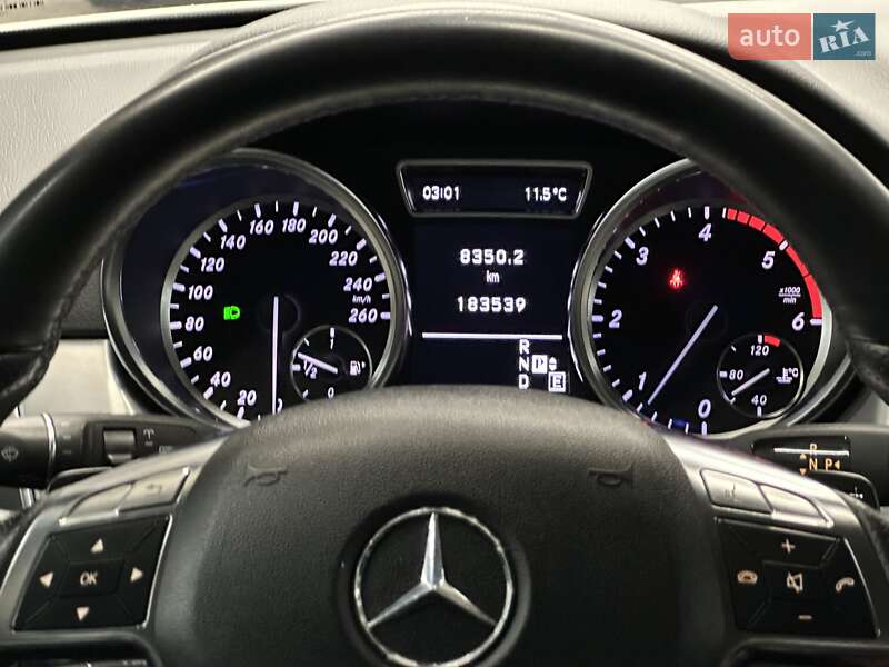 Внедорожник / Кроссовер Mercedes-Benz M-Class 2011 в Харькове