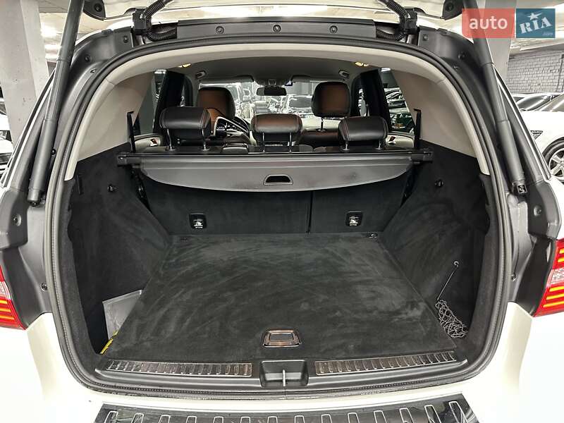 Внедорожник / Кроссовер Mercedes-Benz M-Class 2011 в Харькове