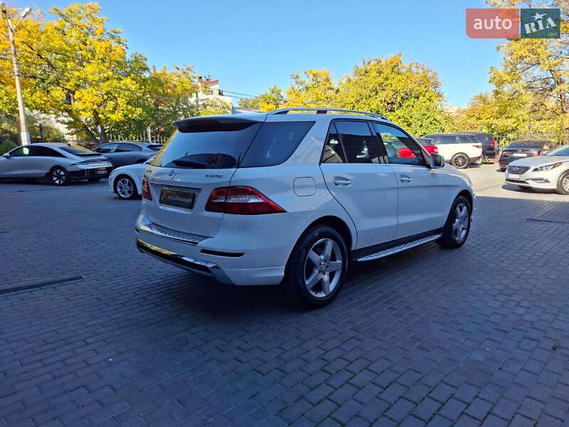 Внедорожник / Кроссовер Mercedes-Benz M-Class 2014 в Одессе фото 4 Внедорожник / Кроссовер Mercedes-Benz M-Class 2014 в Одессе