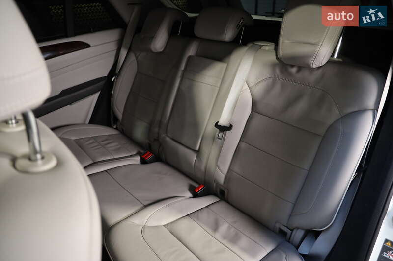 Позашляховик / Кросовер Mercedes-Benz M-Class 2013 в Луцьку фото 25 Позашляховик / Кросовер Mercedes-Benz M-Class 2013 в Луцьку