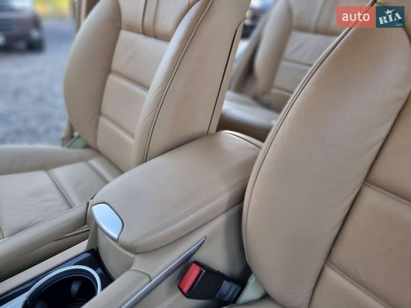 Внедорожник / Кроссовер Mercedes-Benz M-Class 2010 в Киеве