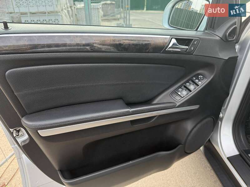 Внедорожник / Кроссовер Mercedes-Benz M-Class 2008 в Киеве фото 9 Внедорожник / Кроссовер Mercedes-Benz M-Class 2008 в Киеве