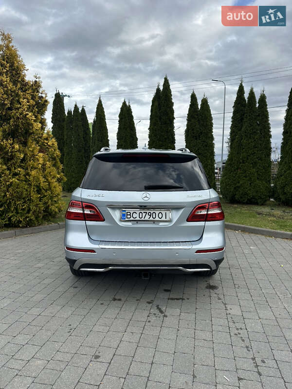 Внедорожник / Кроссовер Mercedes-Benz M-Class 2015 в Львове фото 9 Внедорожник / Кроссовер Mercedes-Benz M-Class 2015 в Львове