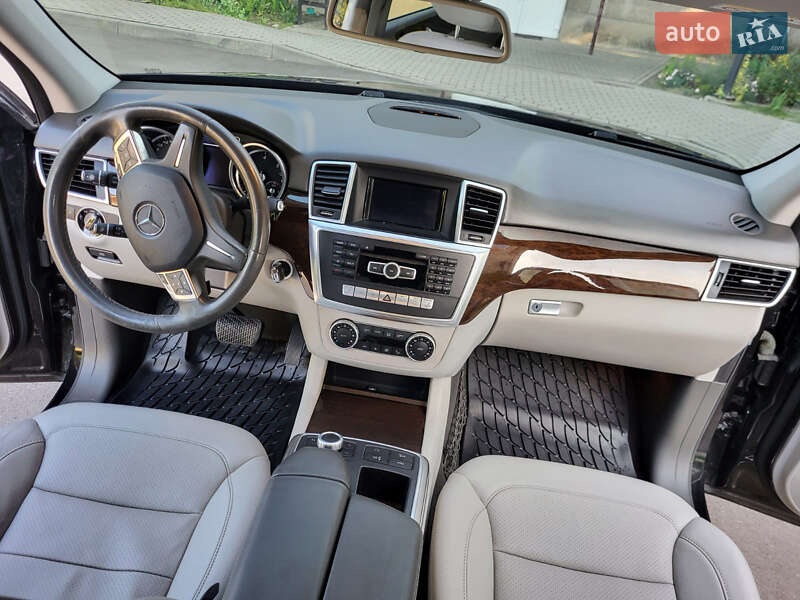 Внедорожник / Кроссовер Mercedes-Benz M-Class 2015 в Ужгороде фото 6 Внедорожник / Кроссовер Mercedes-Benz M-Class 2015 в Ужгороде