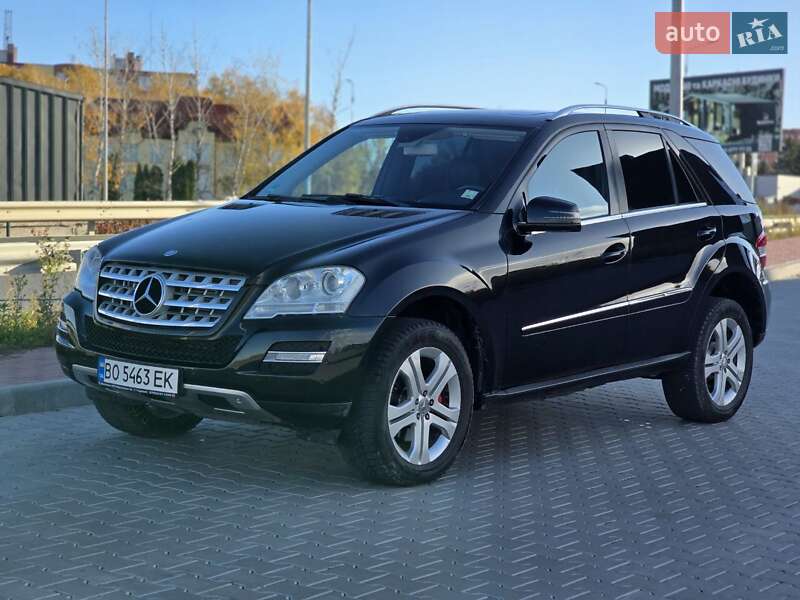 Позашляховик / Кросовер Mercedes-Benz M-Class 2010 в Тернополі