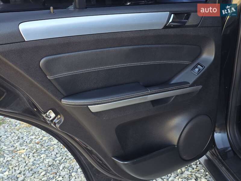 Позашляховик / Кросовер Mercedes-Benz M-Class 2010 в Тернополі