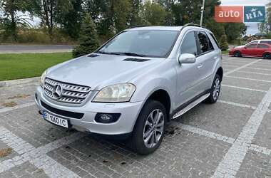 Внедорожник / Кроссовер Mercedes-Benz M-Class 2006 в Лубнах