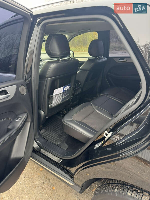 Внедорожник / Кроссовер Mercedes-Benz M-Class 2012 в Жмеринке фото 2 Внедорожник / Кроссовер Mercedes-Benz M-Class 2012 в Жмеринке