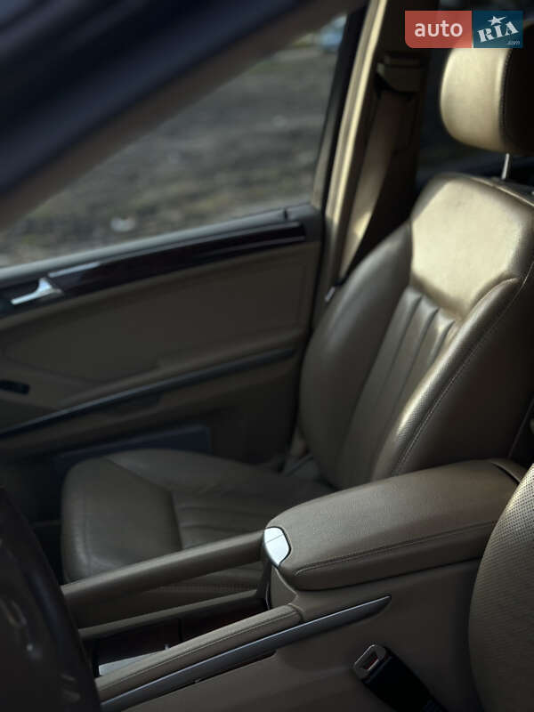 Внедорожник / Кроссовер Mercedes-Benz M-Class 2006 в Белой Церкви