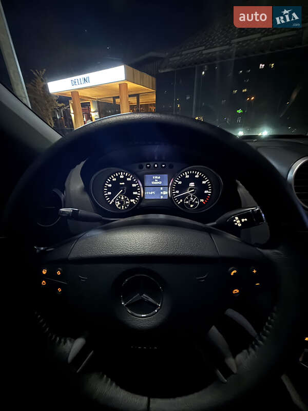 Внедорожник / Кроссовер Mercedes-Benz M-Class 2005 в Киеве