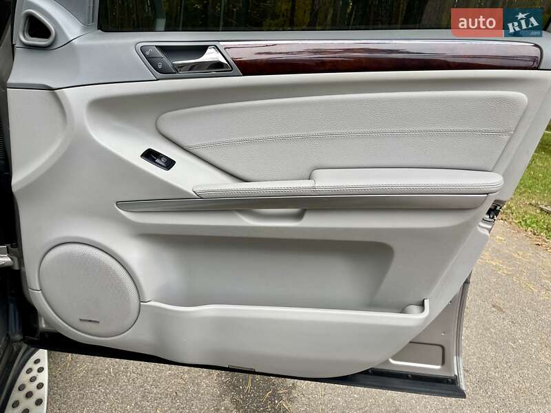 Позашляховик / Кросовер Mercedes-Benz M-Class 2008 в Києві