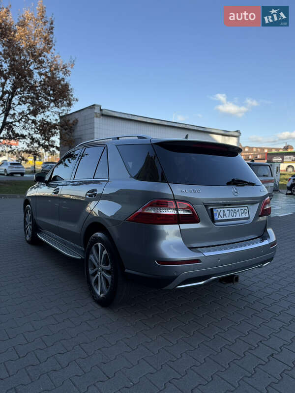 Позашляховик / Кросовер Mercedes-Benz M-Class 2013 в Києві фото 9 Позашляховик / Кросовер Mercedes-Benz M-Class 2013 в Києві