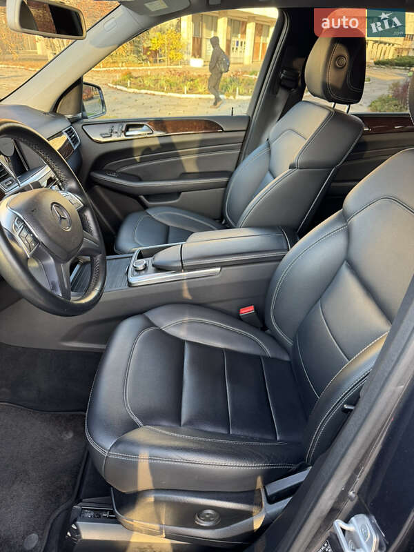Внедорожник / Кроссовер Mercedes-Benz M-Class 2012 в Киеве