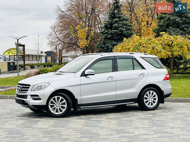 Позашляховик / Кросовер Mercedes-Benz M-Class 2013 в Дніпрі