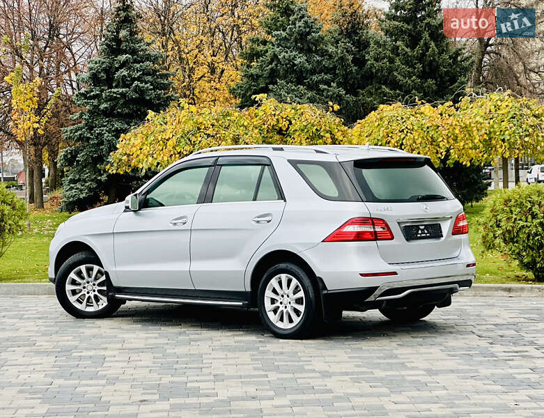 Позашляховик / Кросовер Mercedes-Benz M-Class 2013 в Дніпрі