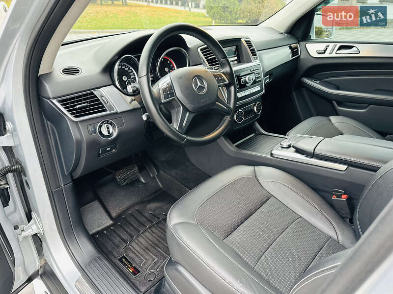 Позашляховик / Кросовер Mercedes-Benz M-Class 2013 в Дніпрі