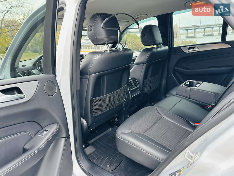 Позашляховик / Кросовер Mercedes-Benz M-Class 2013 в Дніпрі