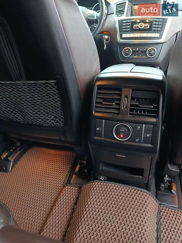 Внедорожник / Кроссовер Mercedes-Benz M-Class 2013 в Киеве фото 16 Внедорожник / Кроссовер Mercedes-Benz M-Class 2013 в Киеве