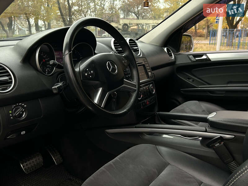 Внедорожник / Кроссовер Mercedes-Benz M-Class 2010 в Николаеве фото 9 Внедорожник / Кроссовер Mercedes-Benz M-Class 2010 в Николаеве