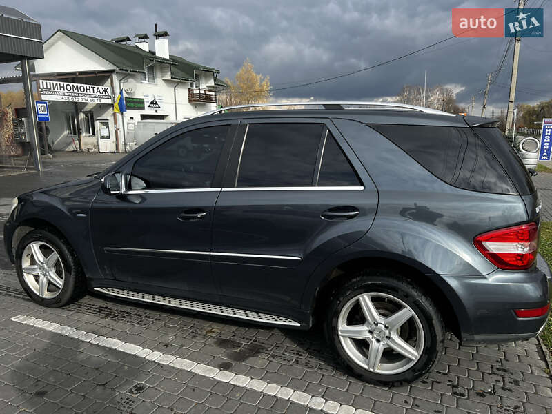Внедорожник / Кроссовер Mercedes-Benz M-Class 2010 в Трускавце фото 4 Внедорожник / Кроссовер Mercedes-Benz M-Class 2010 в Трускавце
