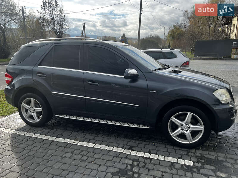 Внедорожник / Кроссовер Mercedes-Benz M-Class 2010 в Трускавце фото 7 Внедорожник / Кроссовер Mercedes-Benz M-Class 2010 в Трускавце