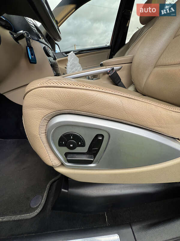 Позашляховик / Кросовер Mercedes-Benz M-Class 2009 в Вараші