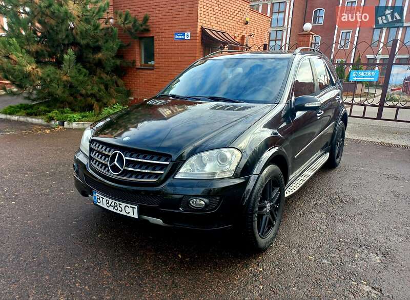 Внедорожник / Кроссовер Mercedes-Benz M-Class 2007 в Черноморске