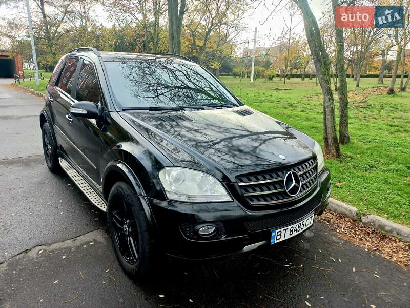 Внедорожник / Кроссовер Mercedes-Benz M-Class 2007 в Черноморске