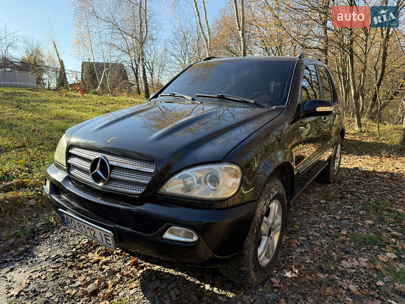 Позашляховик / Кросовер Mercedes-Benz M-Class 2004 в Ужгороді фото 3 Позашляховик / Кросовер Mercedes-Benz M-Class 2004 в Ужгороді