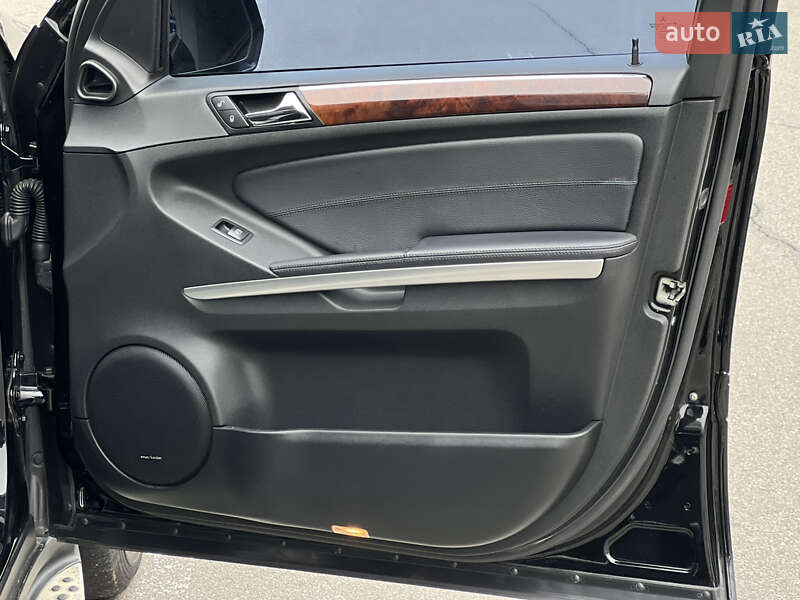 Внедорожник / Кроссовер Mercedes-Benz M-Class 2008 в Киеве