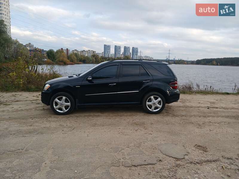 Внедорожник / Кроссовер Mercedes-Benz M-Class 2008 в Киеве
