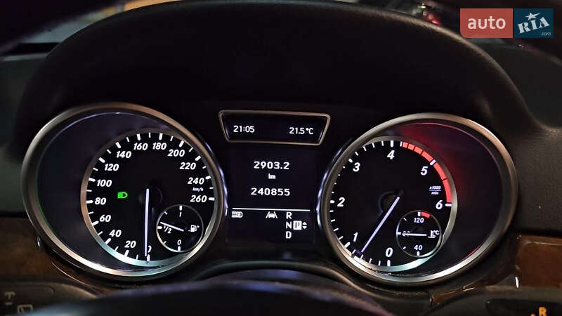 Позашляховик / Кросовер Mercedes-Benz M-Class 2012 в Києві