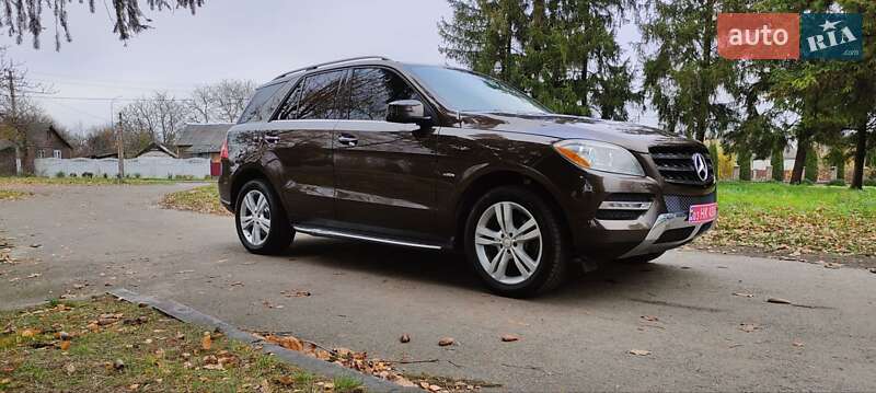 Позашляховик / Кросовер Mercedes-Benz M-Class 2012 в Дубні фото 20 Позашляховик / Кросовер Mercedes-Benz M-Class 2012 в Дубні