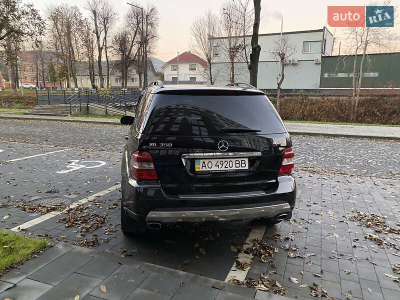 Внедорожник / Кроссовер Mercedes-Benz M-Class 2008 в Сваляве