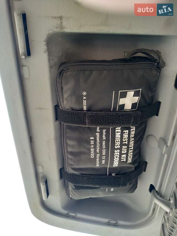 Позашляховик / Кросовер Mercedes-Benz M-Class 2004 в Ужгороді