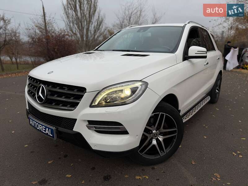 Позашляховик / Кросовер Mercedes-Benz M-Class 2013 в Кривому Розі