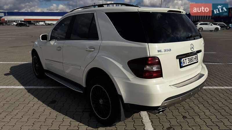 Внедорожник / Кроссовер Mercedes-Benz M-Class 2008 в Черновцах