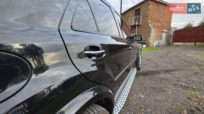 Позашляховик / Кросовер Mercedes-Benz M-Class 2006 в Рівному