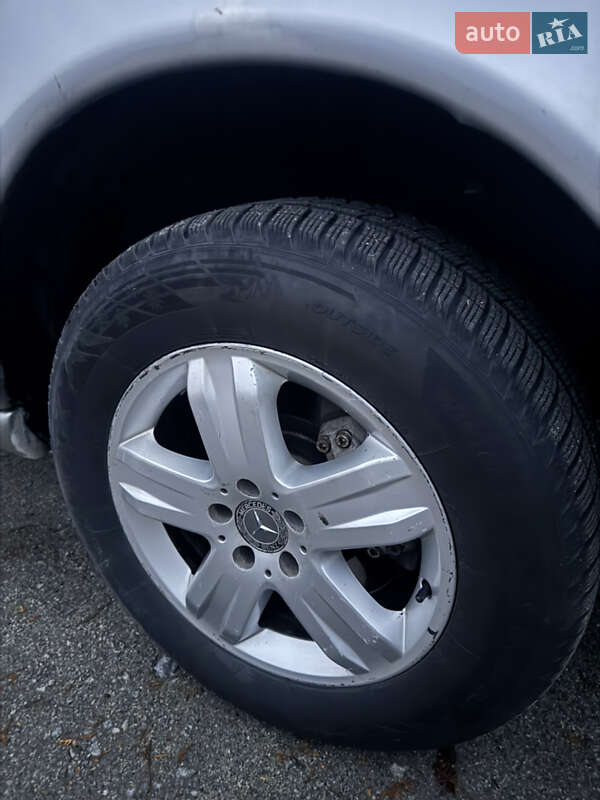 Внедорожник / Кроссовер Mercedes-Benz M-Class 2005 в Полонном фото 11 Внедорожник / Кроссовер Mercedes-Benz M-Class 2005 в Полонном