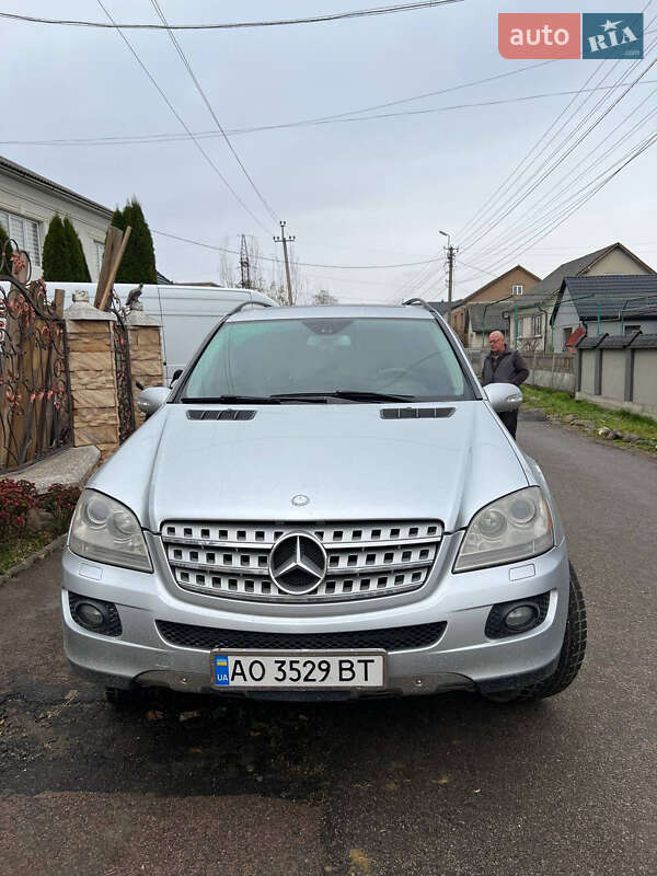 Mercedes-Benz M-Class 2008 Mercedes-Benz M-Class 2008