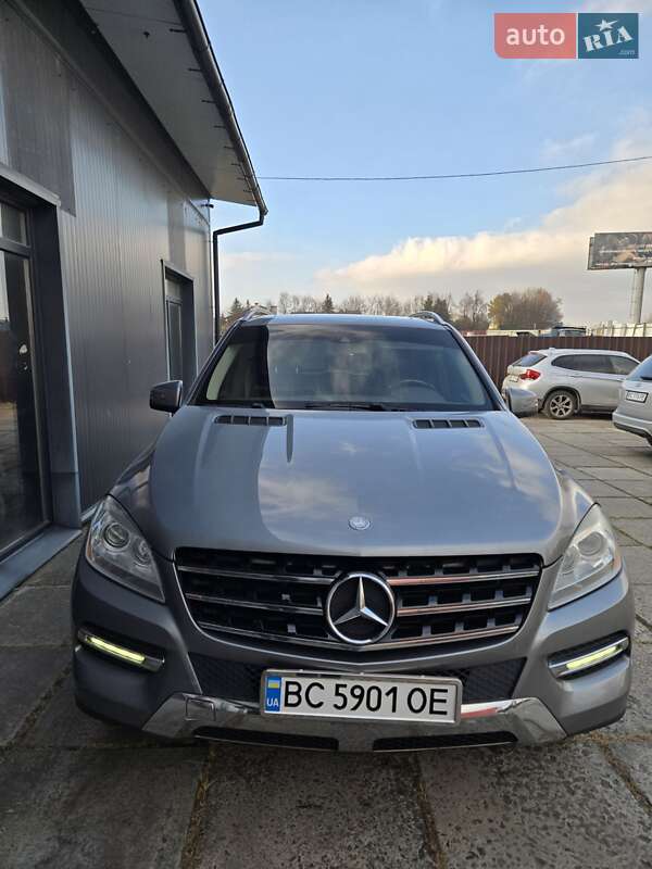 Внедорожник / Кроссовер Mercedes-Benz M-Class 2011 в Львове