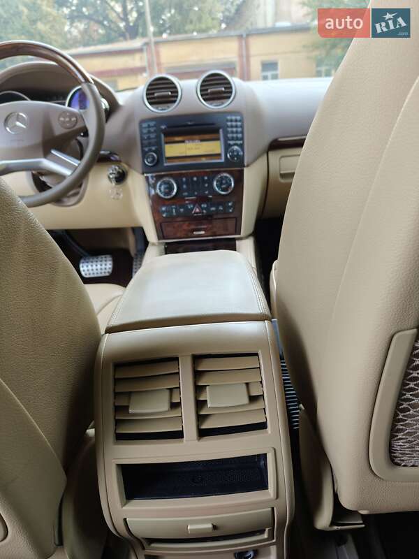 Позашляховик / Кросовер Mercedes-Benz M-Class 2011 в Острозі фото 4 Позашляховик / Кросовер Mercedes-Benz M-Class 2011 в Острозі