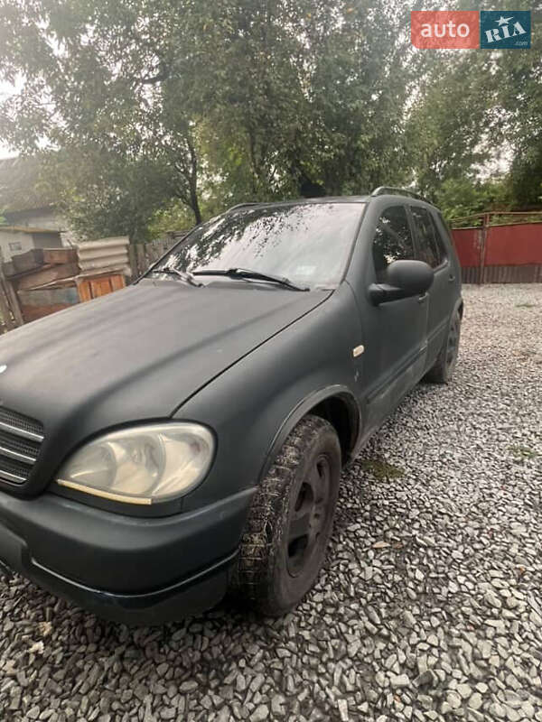 Позашляховик / Кросовер Mercedes-Benz M-Class 2001 в Бродах