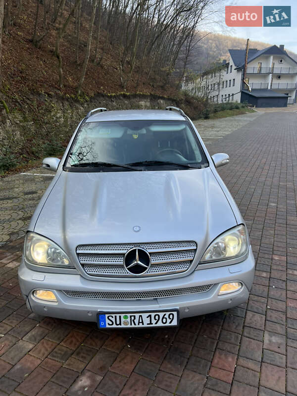 Позашляховик / Кросовер Mercedes-Benz M-Class 2004 в Заліщиках