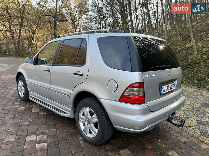 Позашляховик / Кросовер Mercedes-Benz M-Class 2004 в Заліщиках