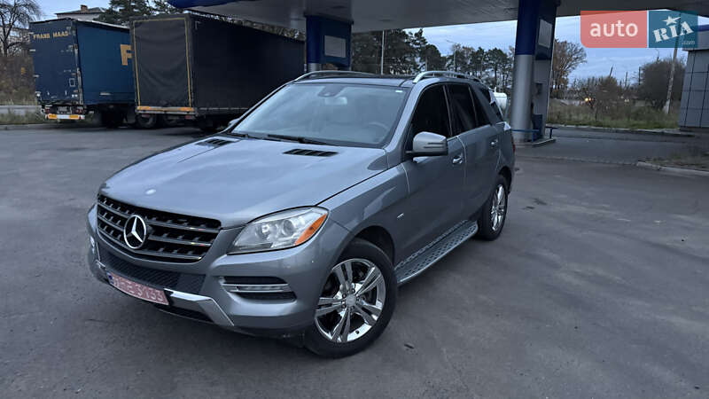 Mercedes-Benz M-Class 2012 Mercedes-Benz M-Class 2012