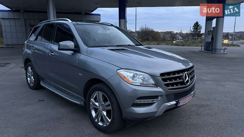 Позашляховик / Кросовер Mercedes-Benz M-Class 2012 в Шепетівці