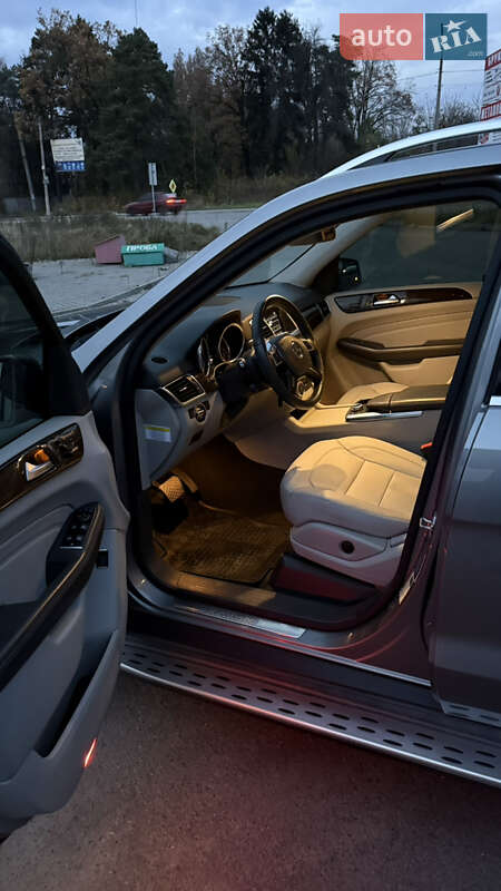 Позашляховик / Кросовер Mercedes-Benz M-Class 2012 в Шепетівці